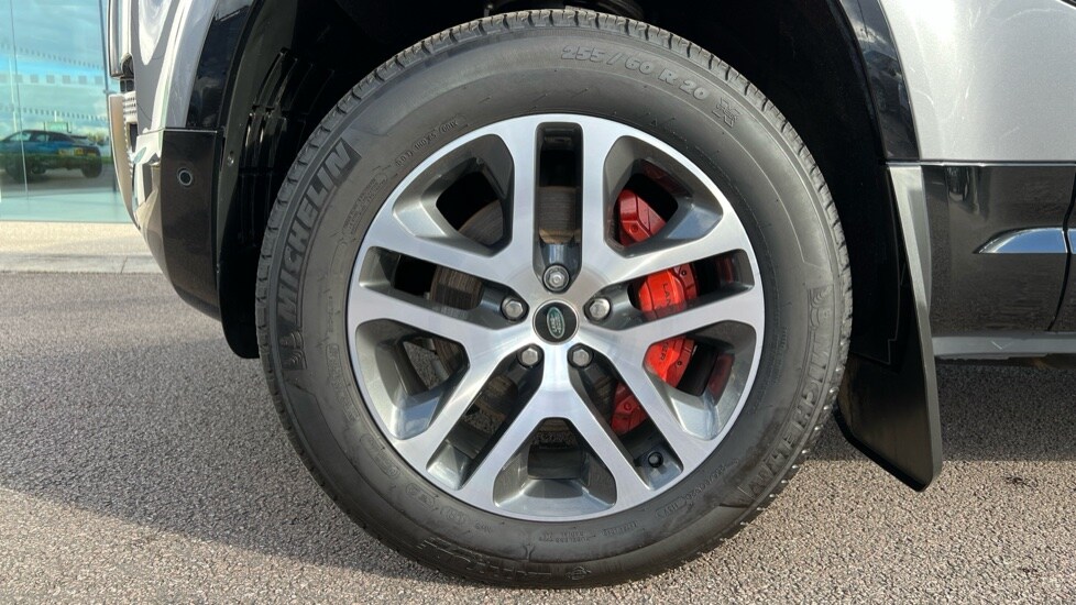 Used Land Rover Defender 2024 for sale - 76487394: Photo 32