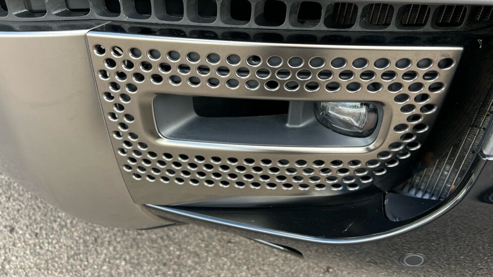 Used Land Rover Defender 2024 for sale - 76487394: Photo 54