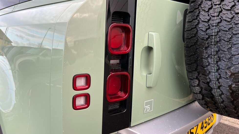 Used Land Rover Defender 2023 for sale - 77018310: Photo 19