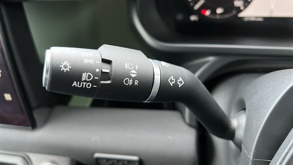 Used Land Rover Defender 2023 for sale - 77018310: Photo 40