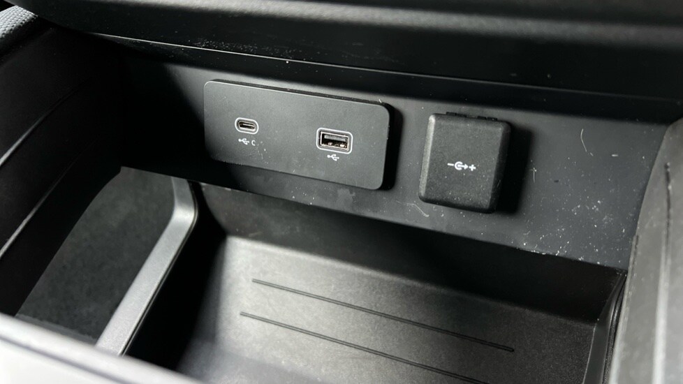 Used Land Rover Defender 2023 for sale - 77018310: Photo 49