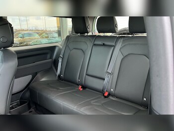 Used Land Rover Defender 2023 for sale - 77018310: Photo