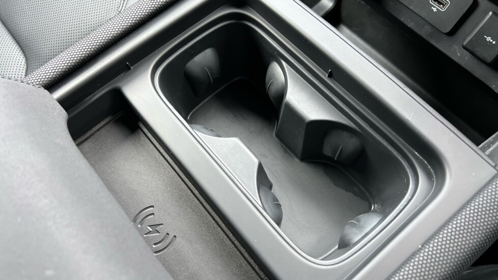 Used Land Rover Defender 2023 for sale - 77018310: Photo 50