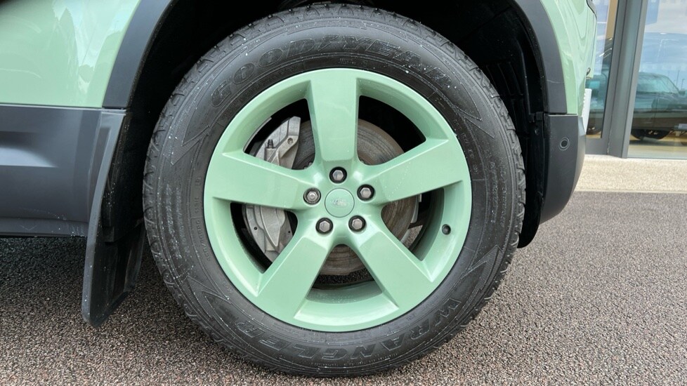 Used Land Rover Defender 2023 for sale - 77018310: Photo 8