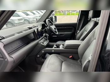 Used Land Rover Defender 2025 for sale - 75815629: Photo