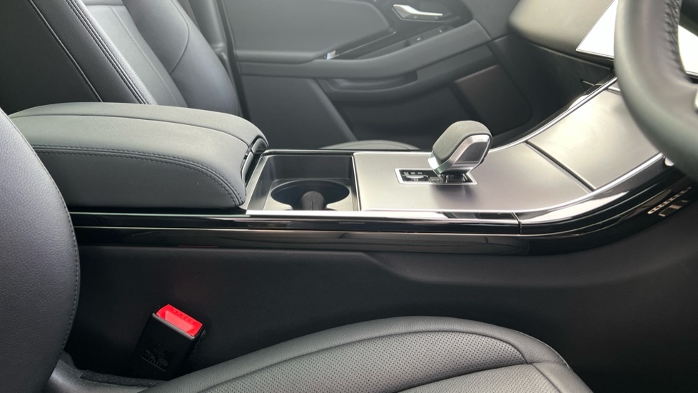 Used Land Rover Range Rover Evoque 2025 for sale - 76872516: Photo 22