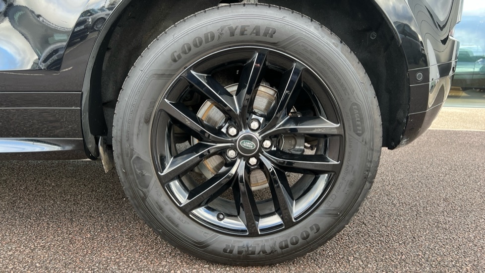 Used Land Rover Range Rover Evoque 2025 for sale - 76872516: Photo 33