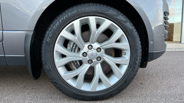 Used Land Rover Range Rover 2019 for sale - 76140306: Photo 8