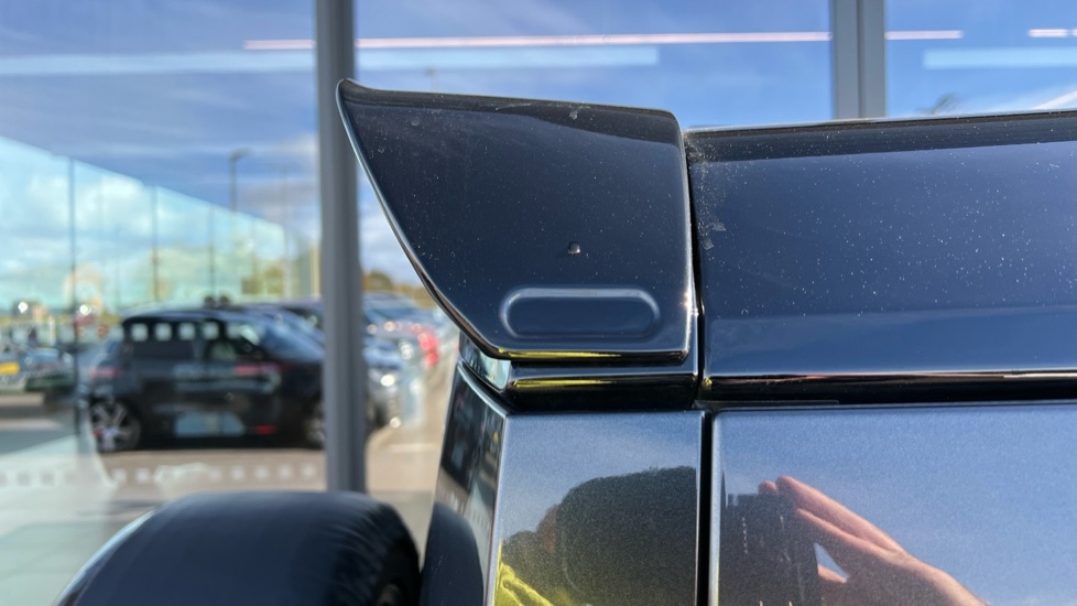 Used Land Rover Defender 2024 for sale - 76384431: Photo 52