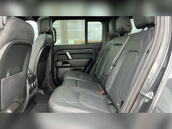 Used Land Rover Defender 2022 for sale - 75902096: Photo