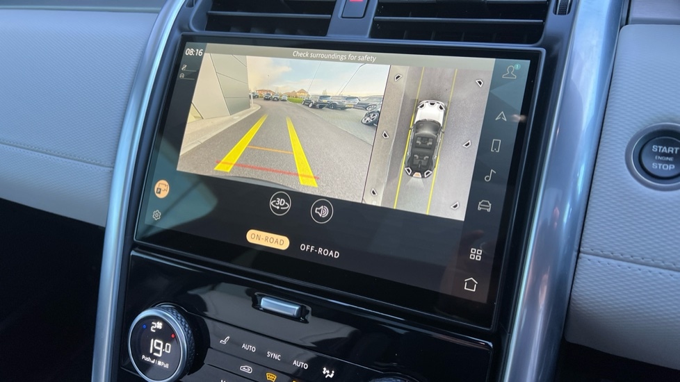 Used Land Rover Discovery 2023 for sale - 76872055: Photo 12