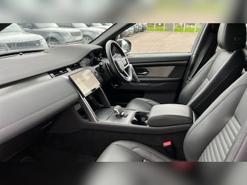 Used Land Rover Discovery Sport 2025 for sale - 76954408: Photo