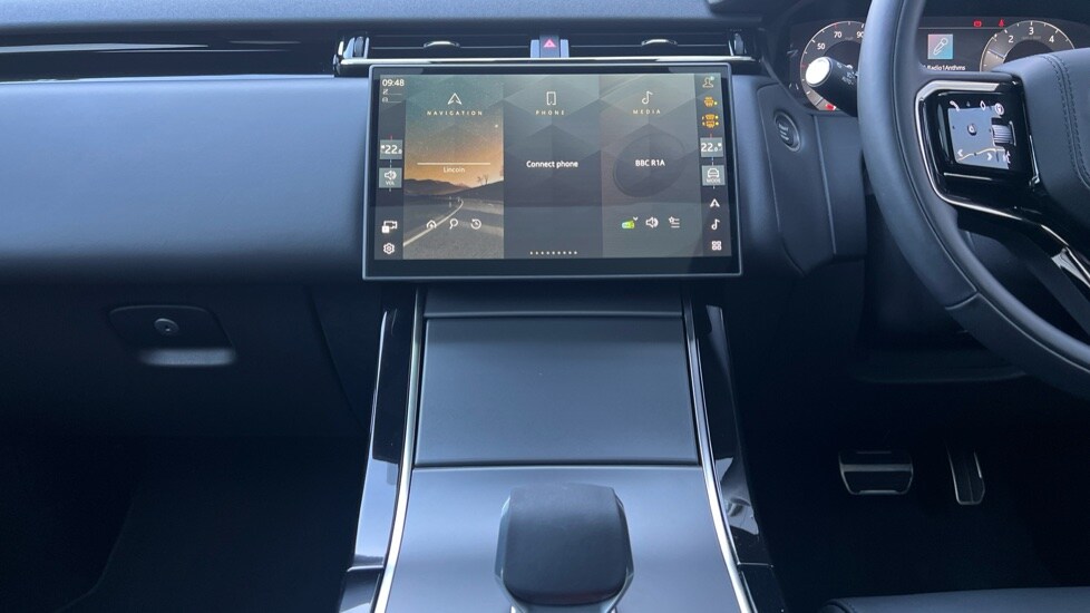 Used Land Rover Range Rover Velar 2024 for sale - 76874079: Photo 29