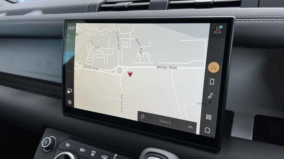 Used Land Rover Defender 2025 for sale - 76870535: Photo 11