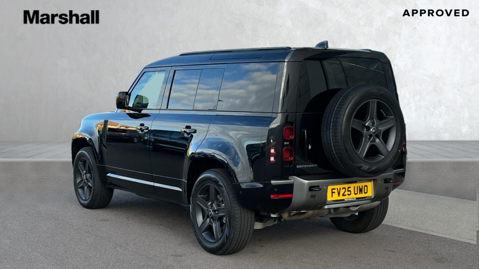 Used Land Rover Defender 2025 for sale - 76870535: Photo 2