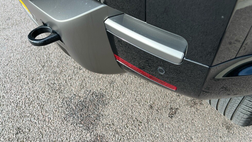 Used Land Rover Defender 2025 for sale - 76870535: Photo 52