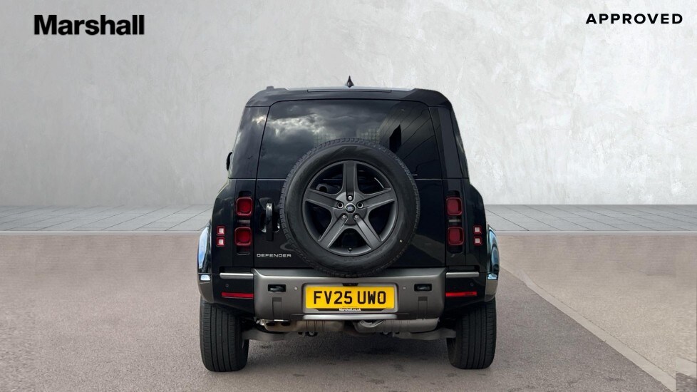 Used Land Rover Defender 2025 for sale - 76870535: Photo 6