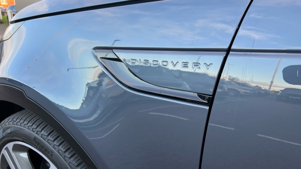 Used Land Rover Discovery 2023 for sale - 77067927: Photo 20