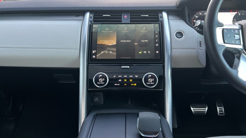 Used Land Rover Discovery 2023 for sale - 77067927: Photo 29