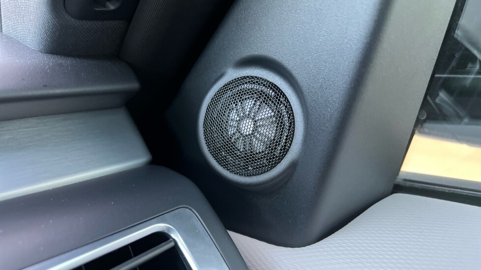 Used Land Rover Discovery 2023 for sale - 77067927: Photo 37