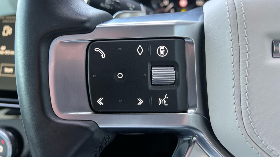 Used Land Rover Discovery 2023 for sale - 77067927: Photo 38