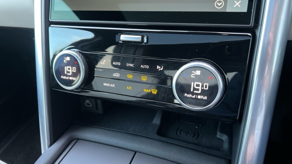 Used Land Rover Discovery 2023 for sale - 77067927: Photo 44