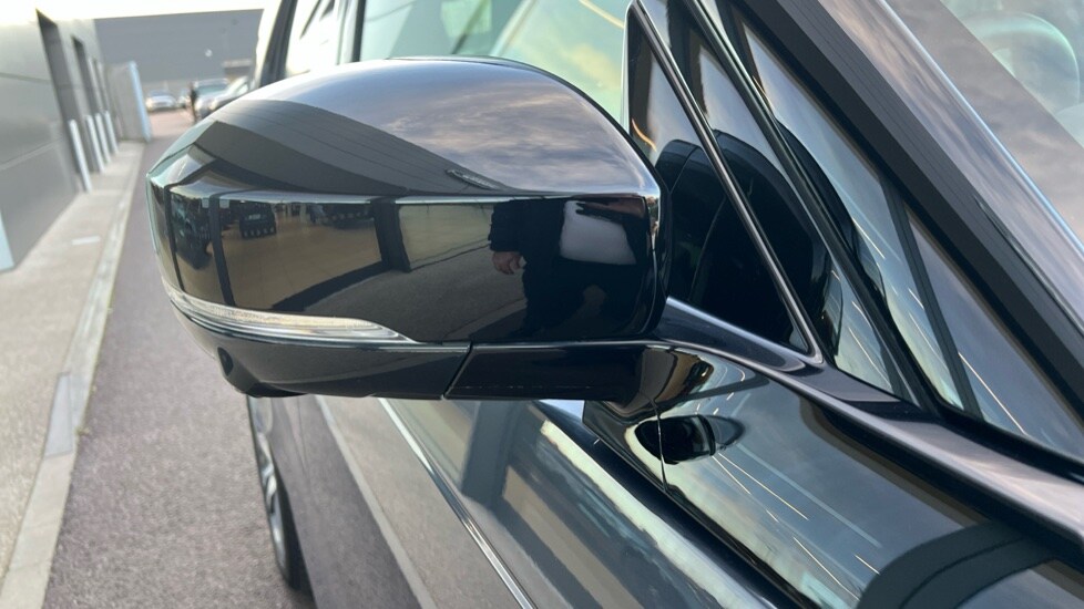 Used Land Rover Discovery 2023 for sale - 77067927: Photo 59