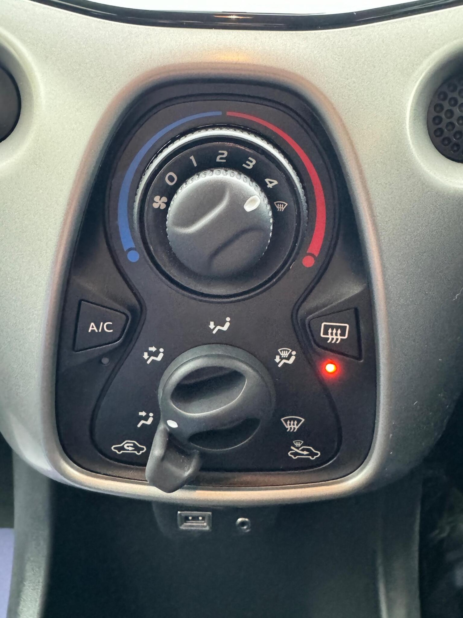 Used Citroen C1 2016 for sale - 76793720: Photo 19