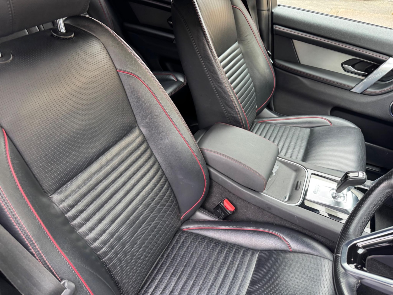 Used Land Rover Discovery Sport 2021 for sale - 76656298: Photo 11