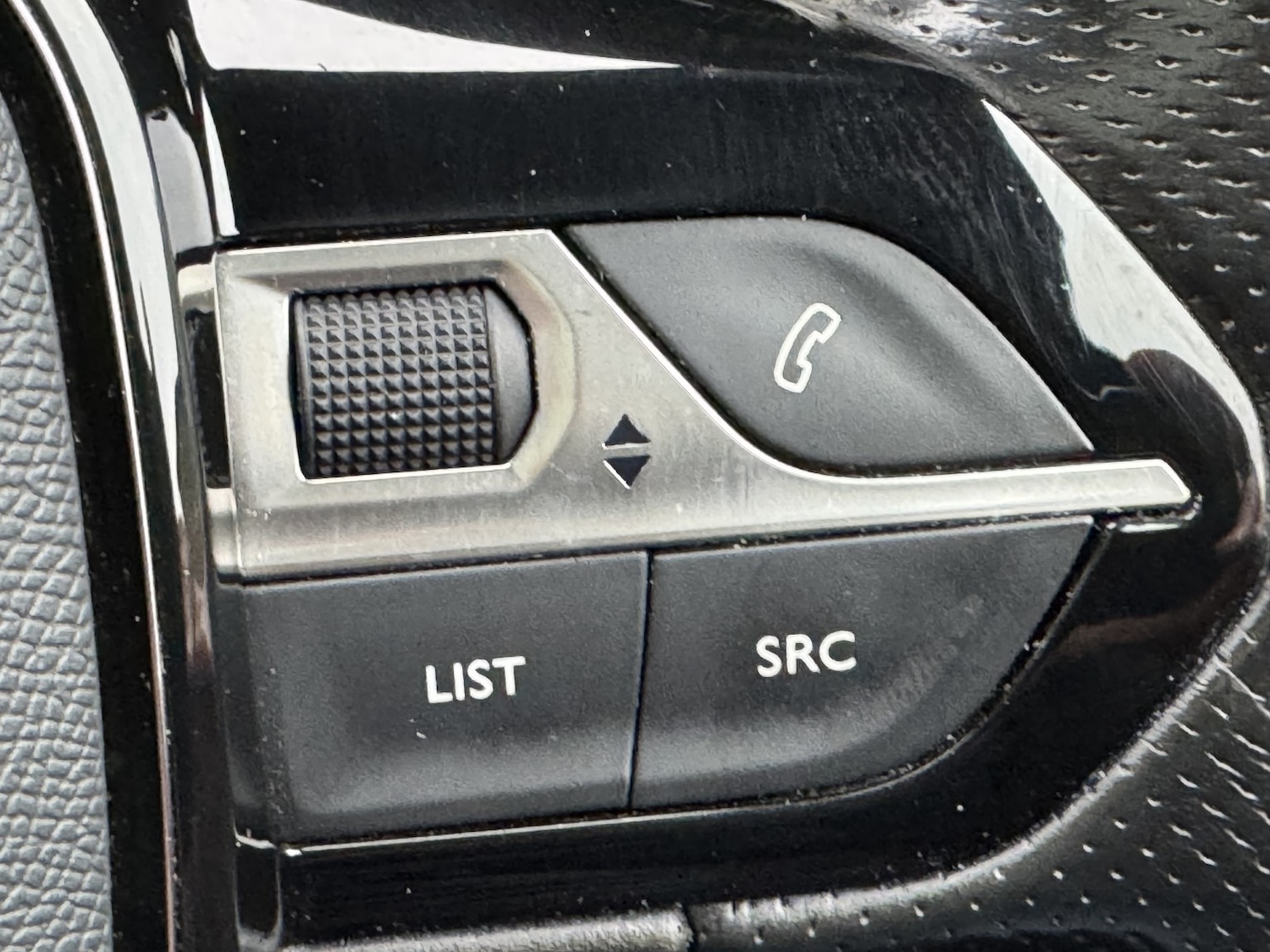 Used Peugeot 2008 2020 for sale - 77056626: Photo 46