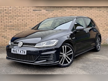 Used Volkswagen Golf 2017 for sale - 77749967: Photo