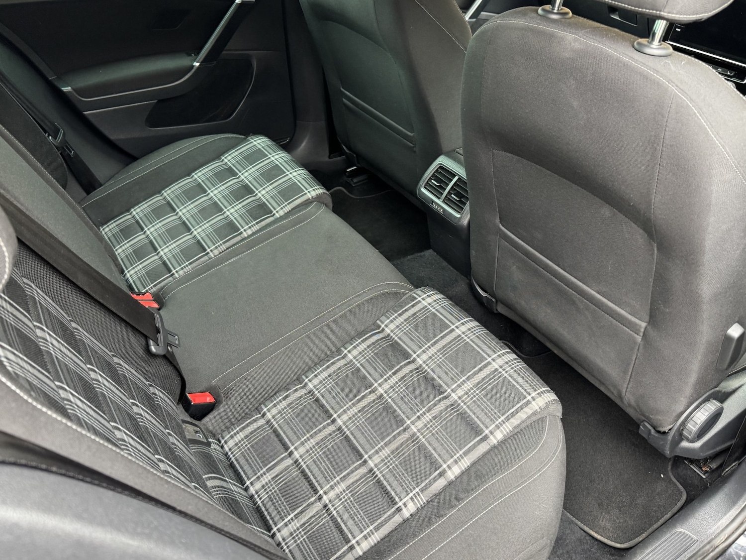 Used Volkswagen Golf 2017 for sale - 77749967: Photo 20