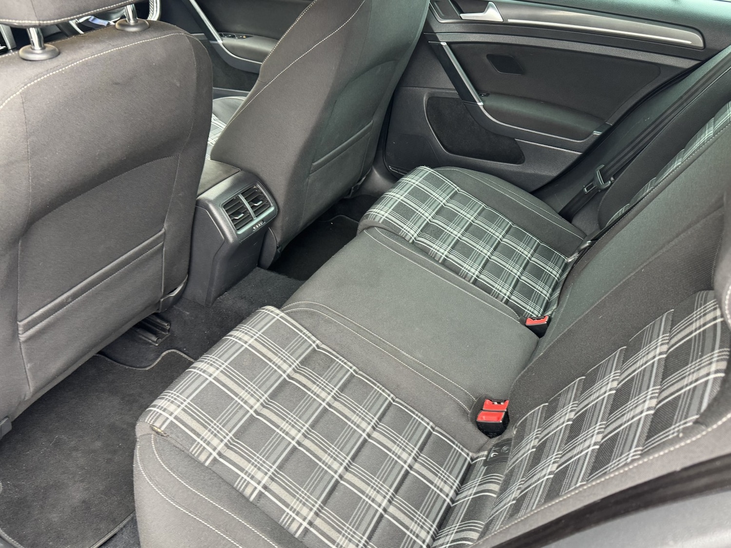 Used Volkswagen Golf 2017 for sale - 77749967: Photo 21