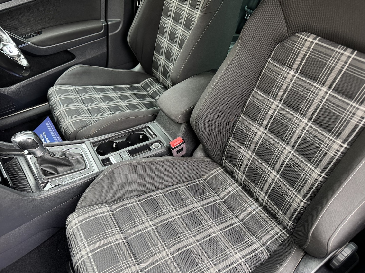 Used Volkswagen Golf 2017 for sale - 77749967: Photo 23