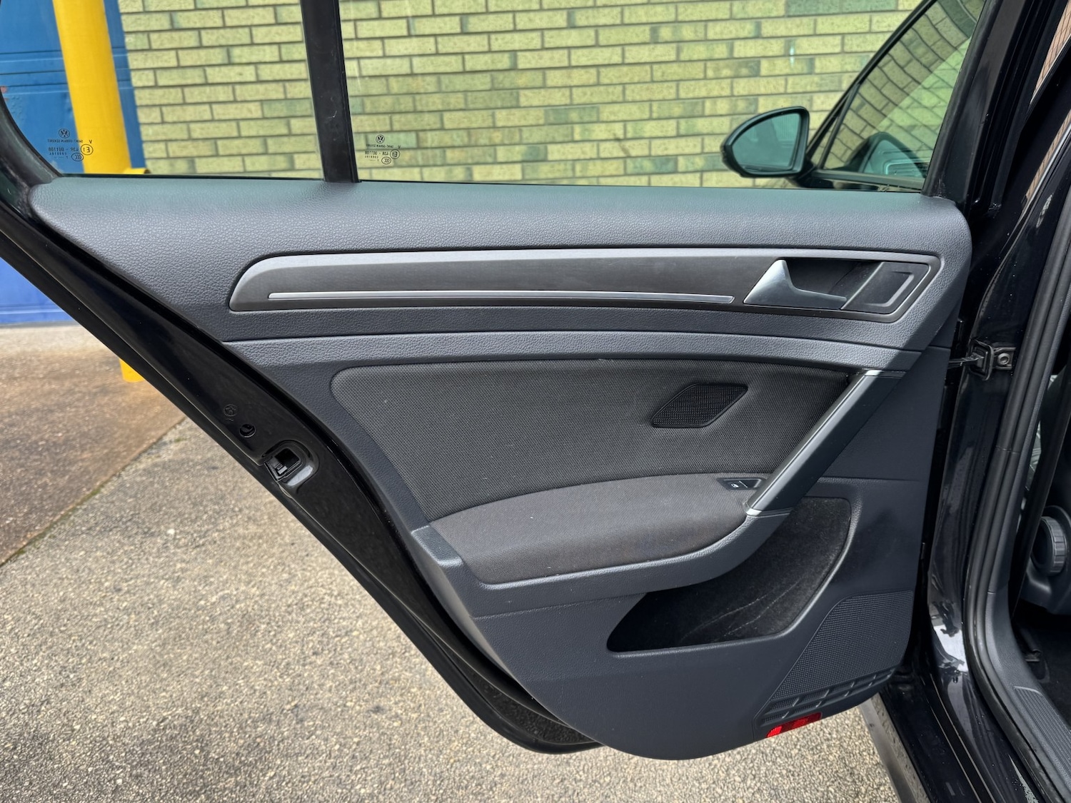 Used Volkswagen Golf 2017 for sale - 77749967: Photo 38