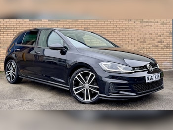 Used Volkswagen Golf 2017 for sale - 77749967: Photo
