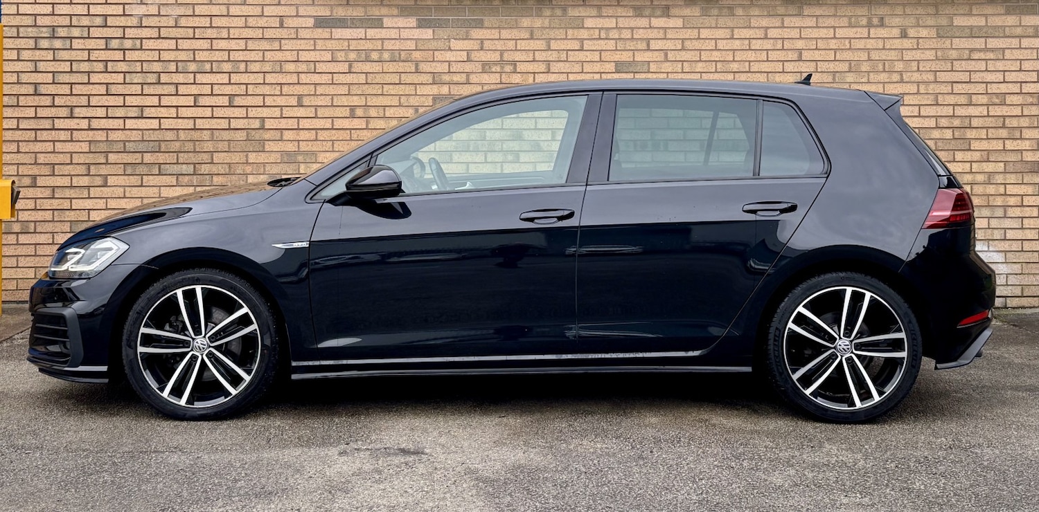 Used Volkswagen Golf 2017 for sale - 77749967: Photo 8