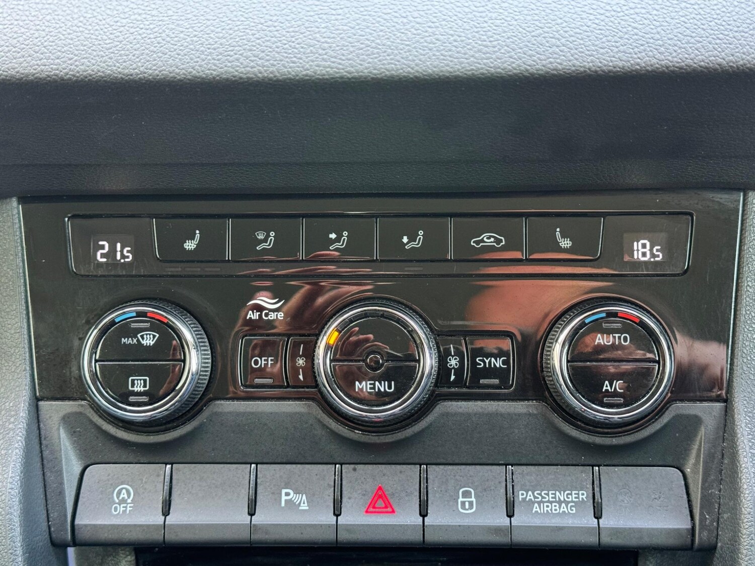 Used Skoda Karoq 2020 for sale - 76656358: Photo 19