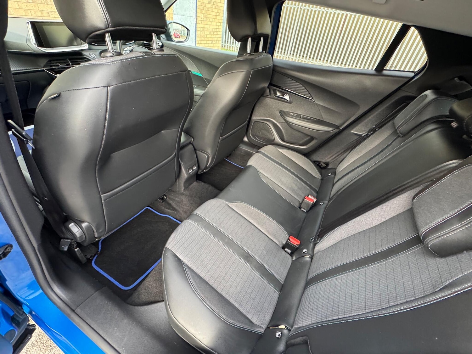 Used Peugeot 2008 2021 for sale - 76656357: Photo 15