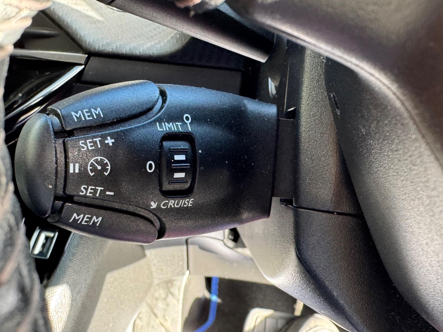 Used Peugeot 2008 2021 for sale - 76656357: Photo 17