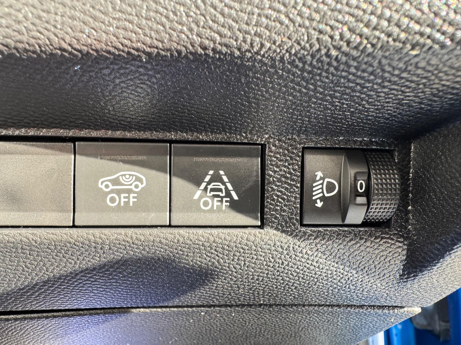 Used Peugeot 2008 2021 for sale - 76656357: Photo 18