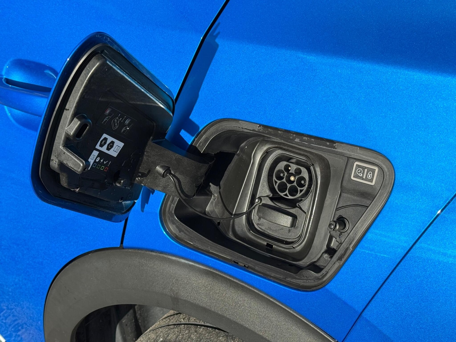 Used Peugeot 2008 2021 for sale - 76656357: Photo 30