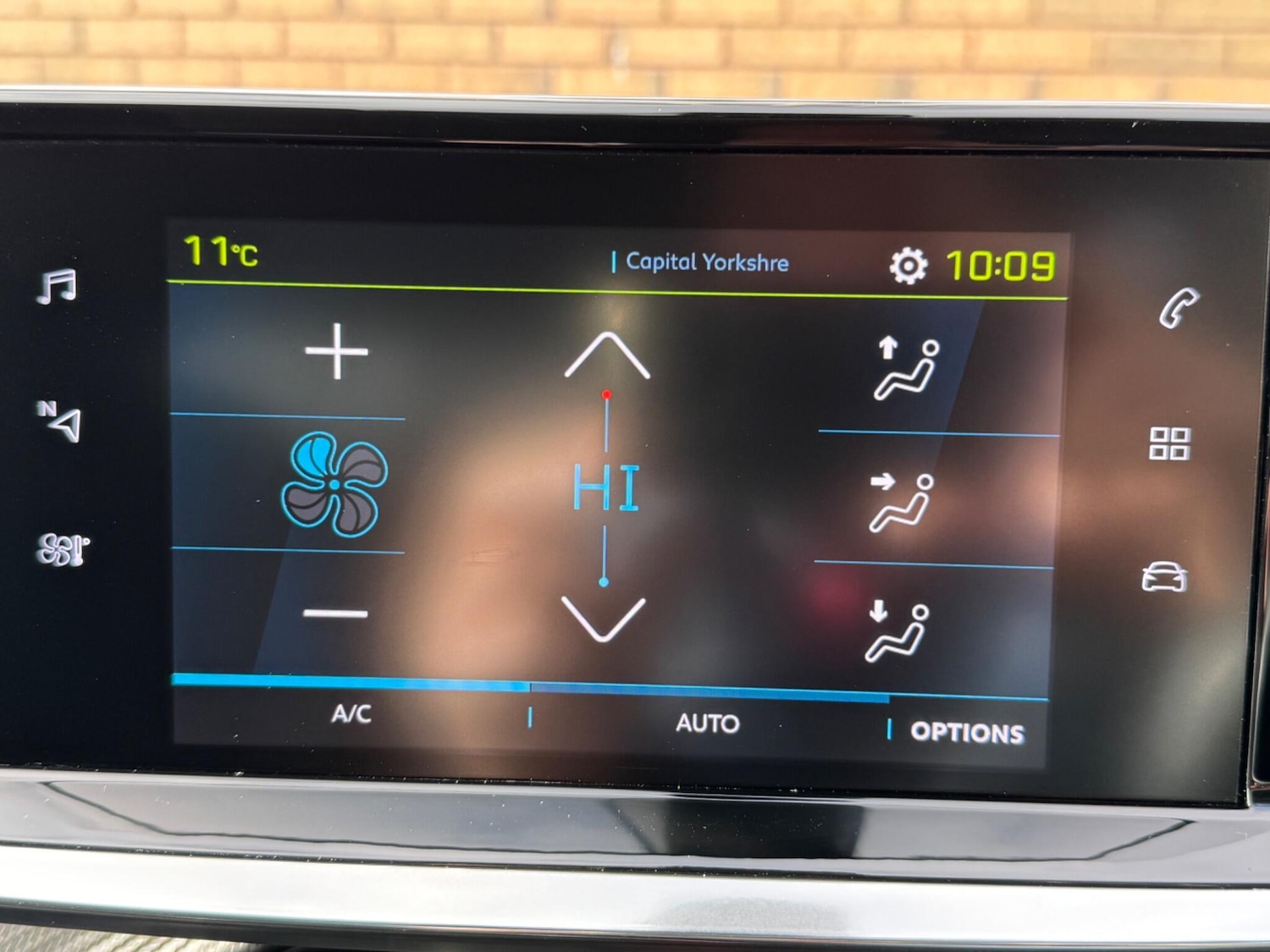 Used Peugeot 2008 2021 for sale - 76656357: Photo 37