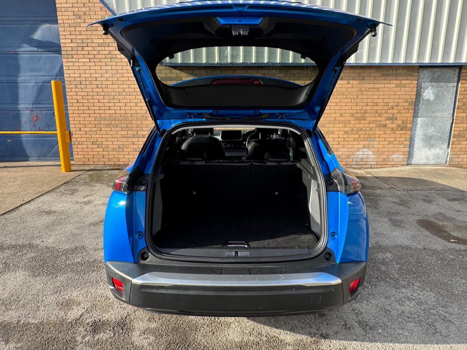 Used Peugeot 2008 2021 for sale - 76656357: Photo 43