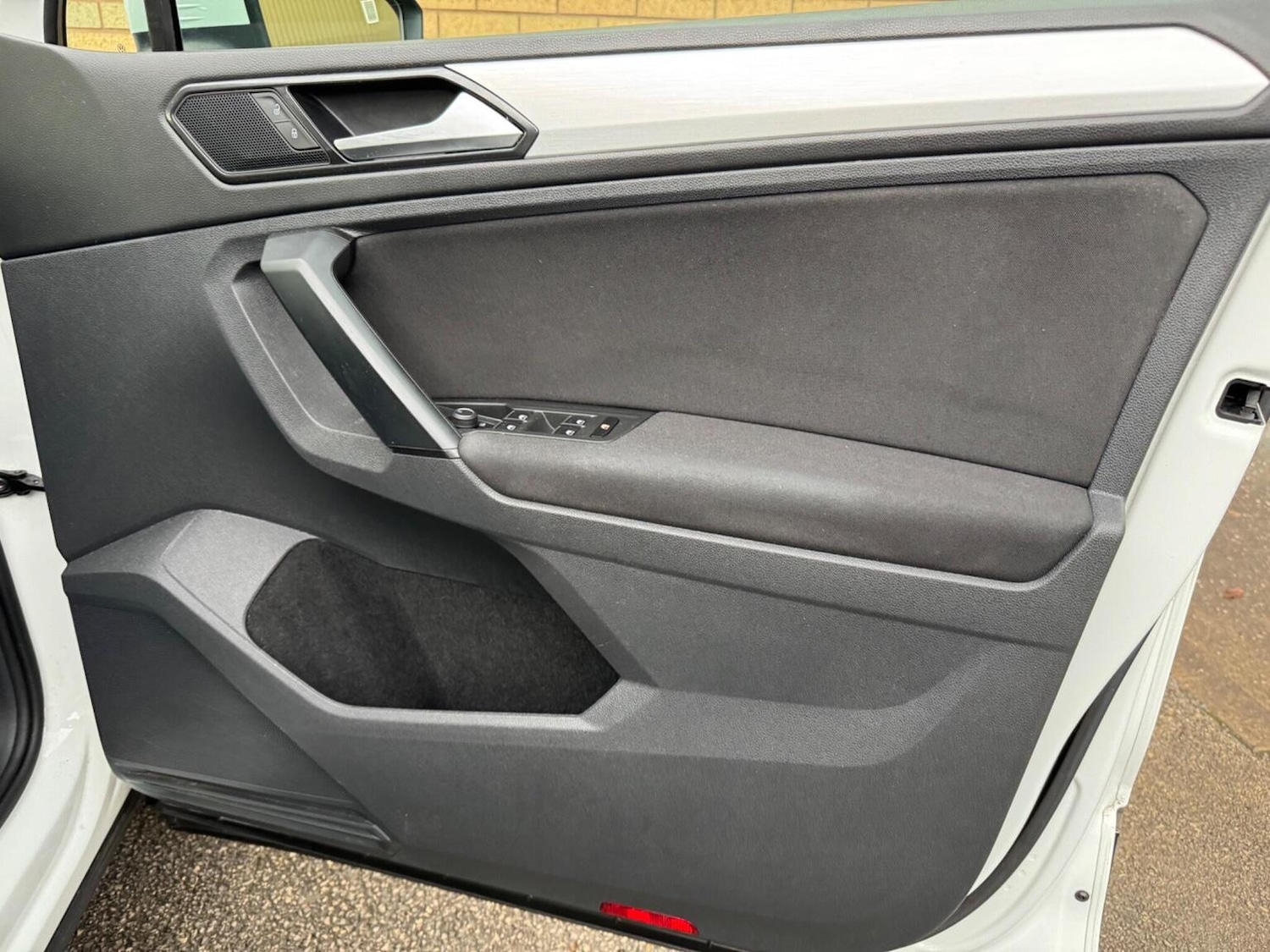 Used Volkswagen Tiguan 2017 for sale - 76725627: Photo 23