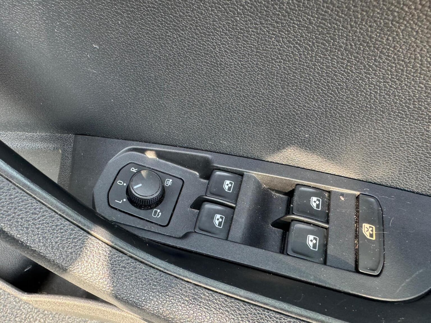 Used Skoda Karoq 2020 for sale - 76793718: Photo 22