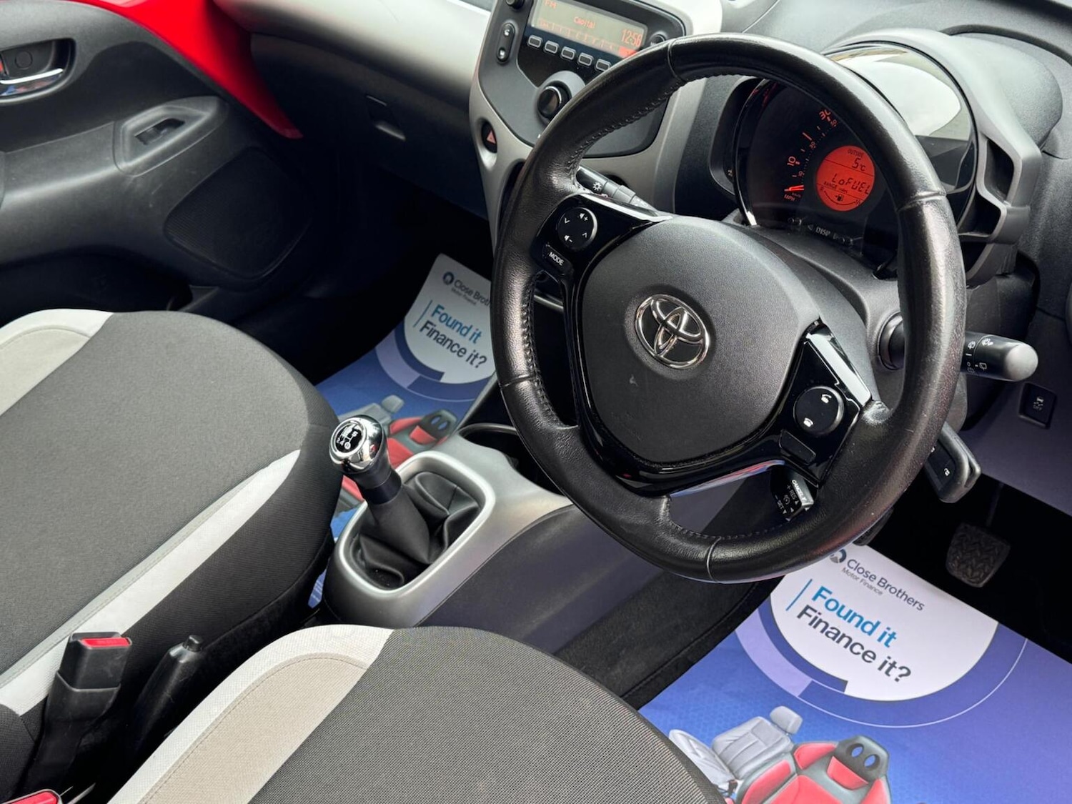 Used Toyota AYGO 2017 for sale - 76793719: Photo 37