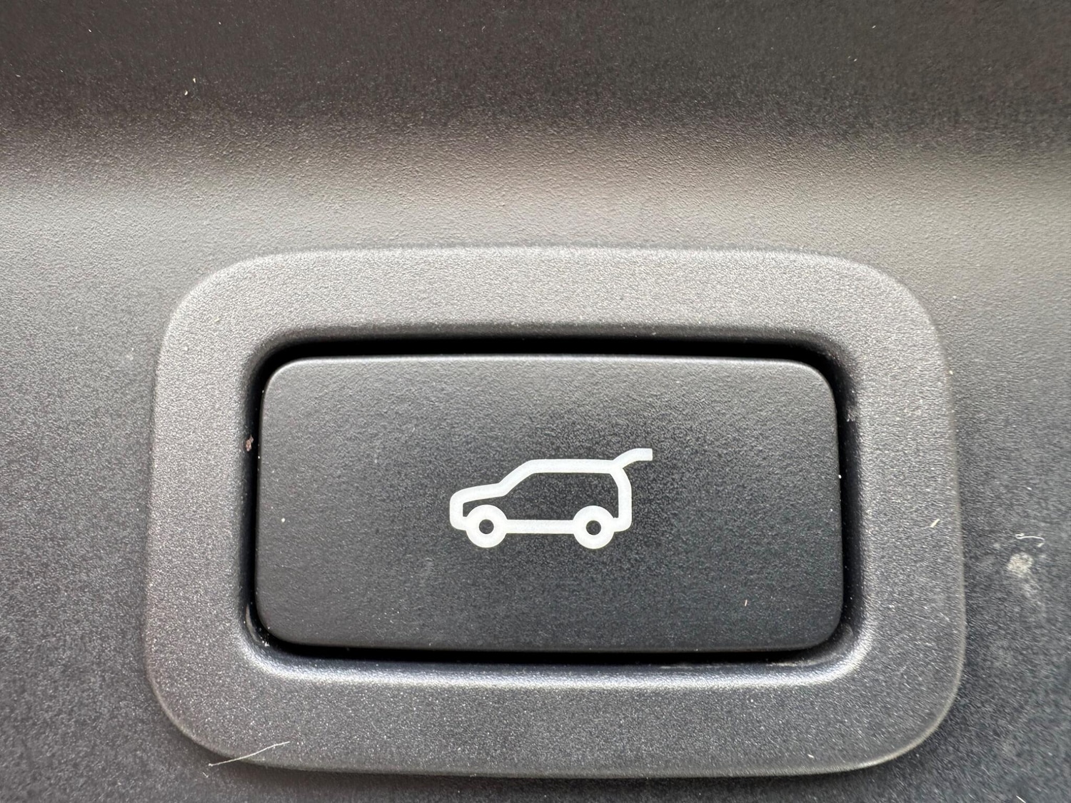 Used Jaguar F-Pace 2016 for sale - 76656379: Photo 21