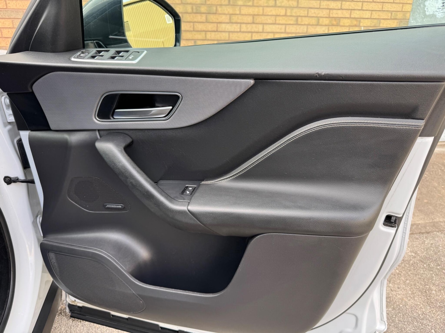 Used Jaguar F-Pace 2016 for sale - 76656379: Photo 25