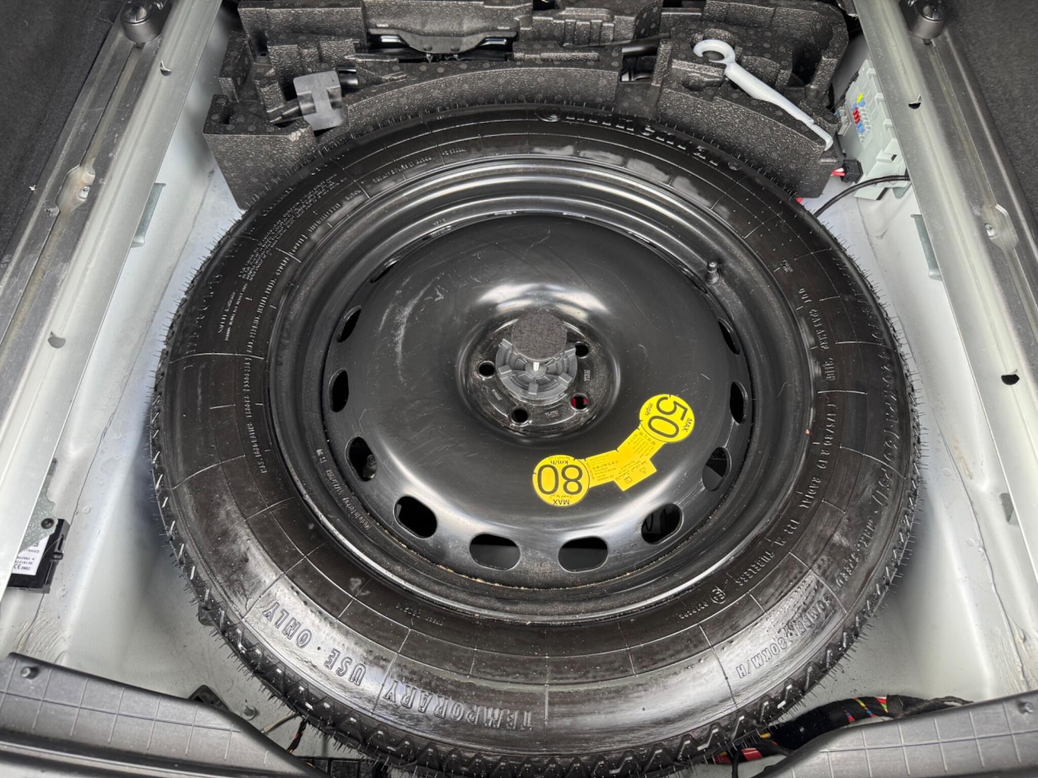 Used Jaguar F-Pace 2016 for sale - 76656379: Photo 29